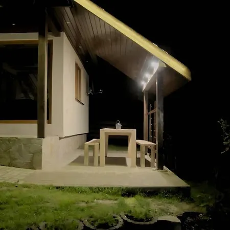 Na Szlaku Rysianka Beskidy Horská chata Zlatna